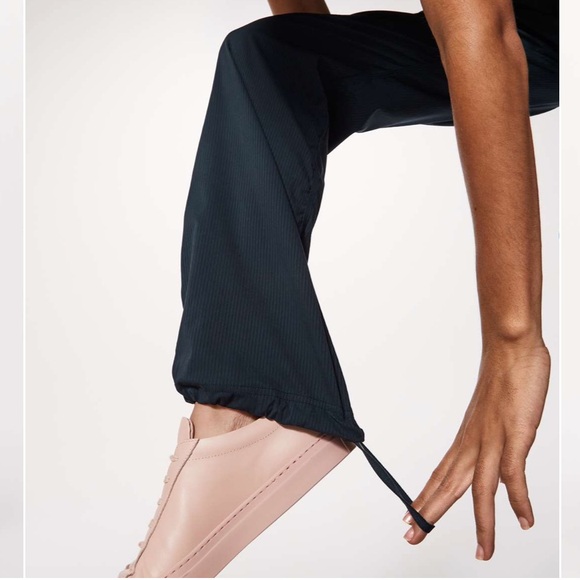 Lululemon Dance Studio Pant III (Regular) *Unlined Nocturnal Teal Size 2 - Picture 2 of 9